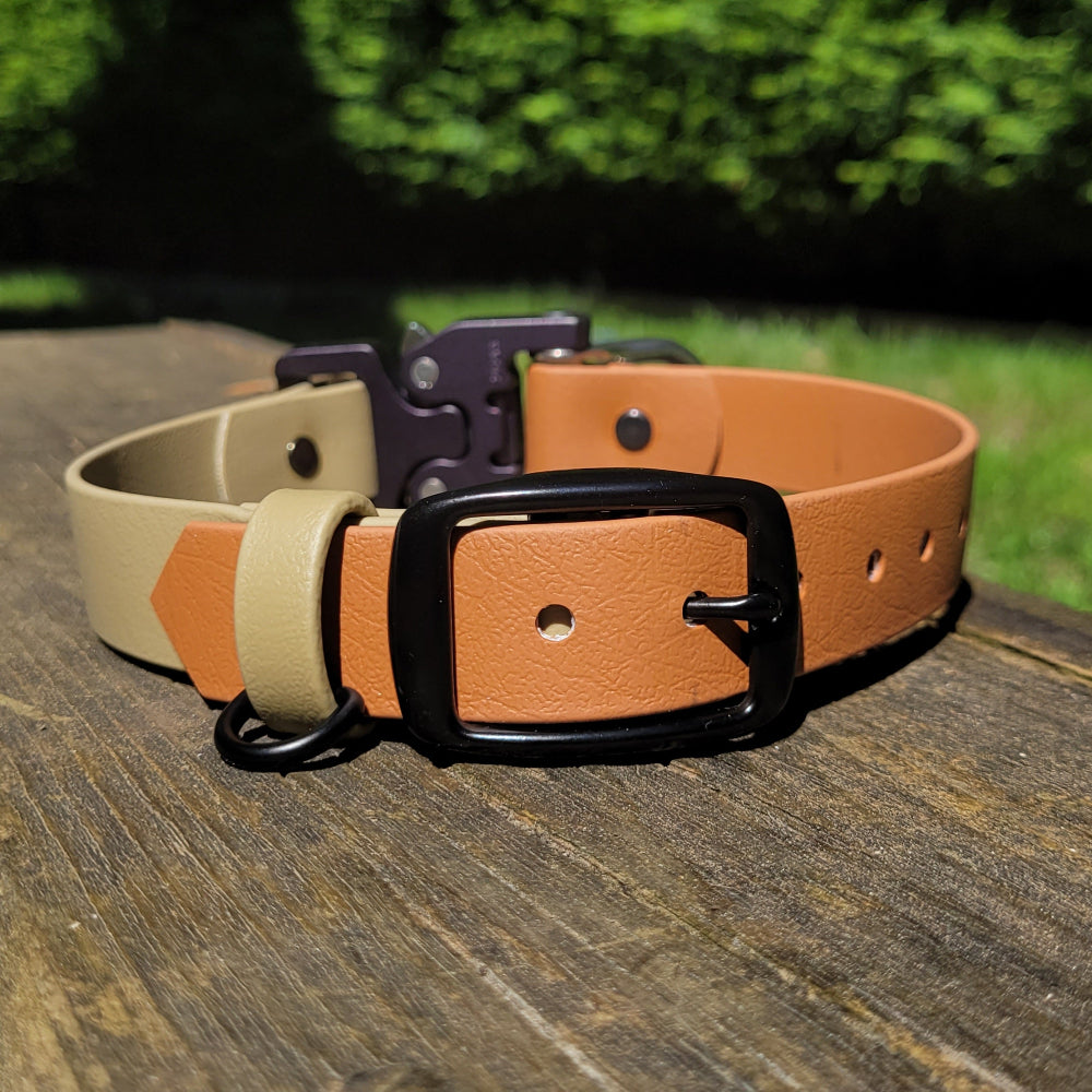 Second buckle in addition to the Cobra buckle. Brown light tan & sahara tan accent