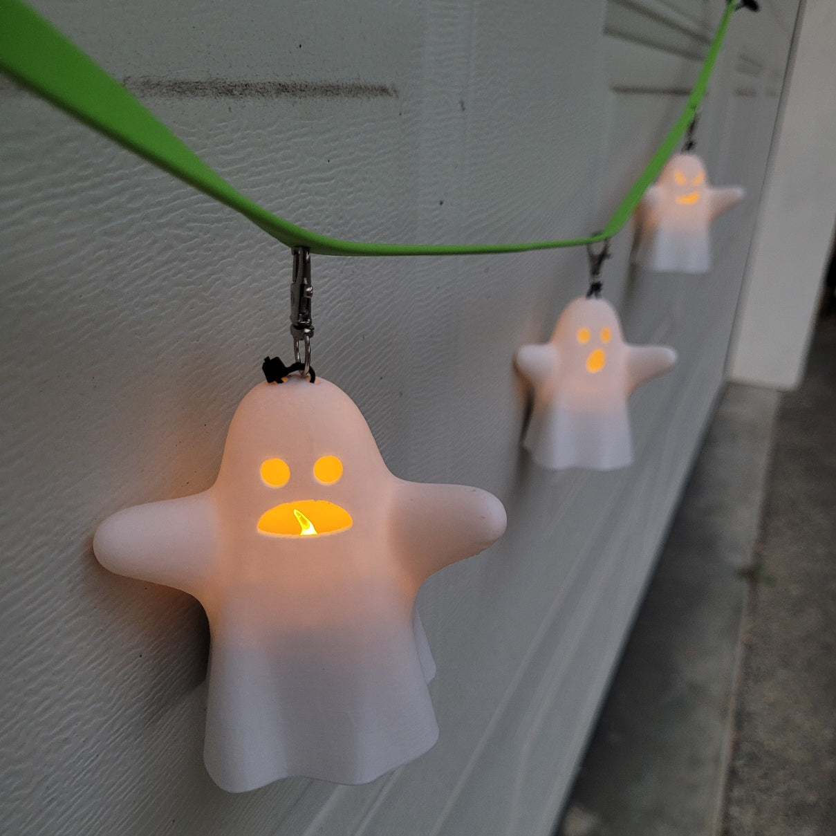 Spooky Ghost Aerial Sniff Line or Vessel