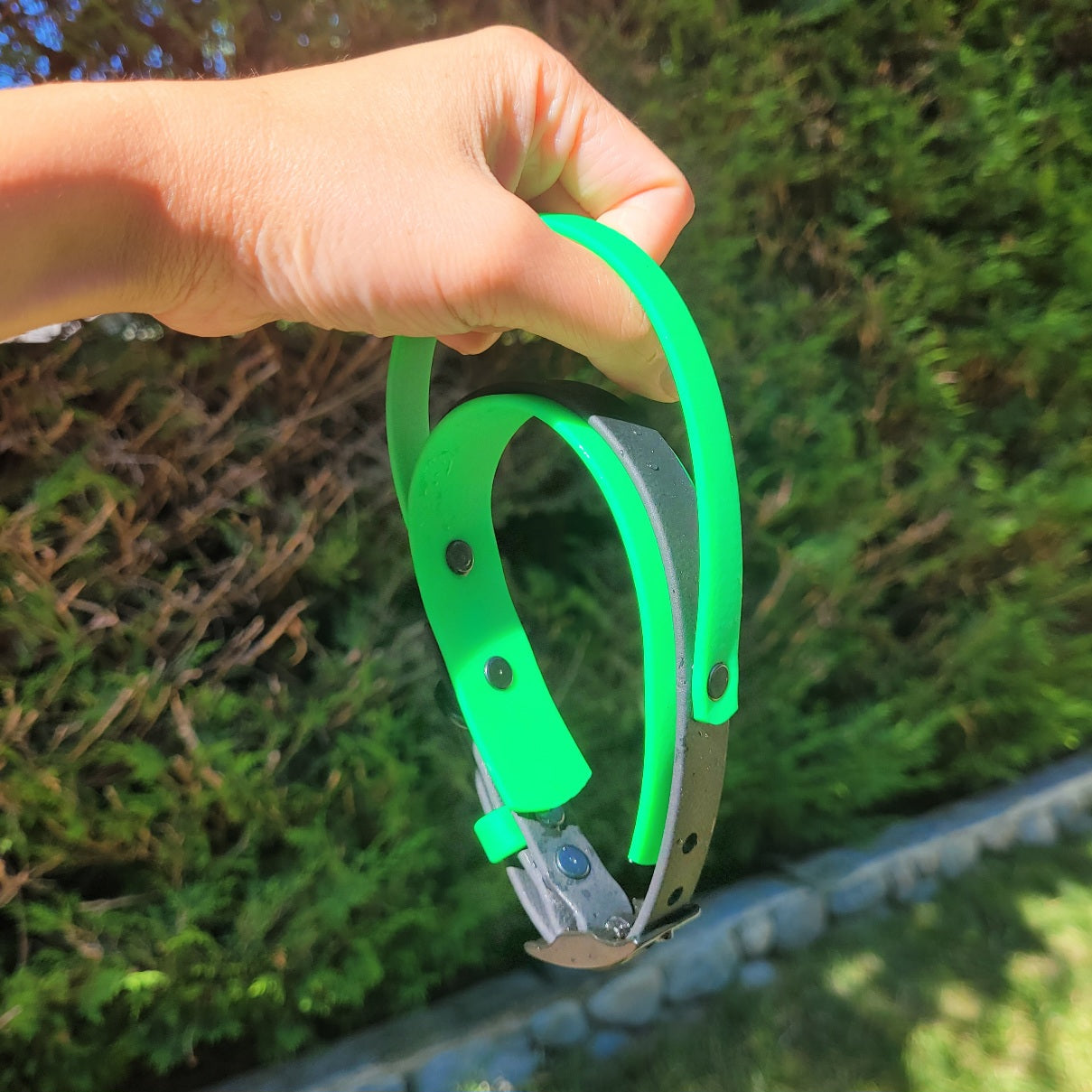 Neon green and black, size XS