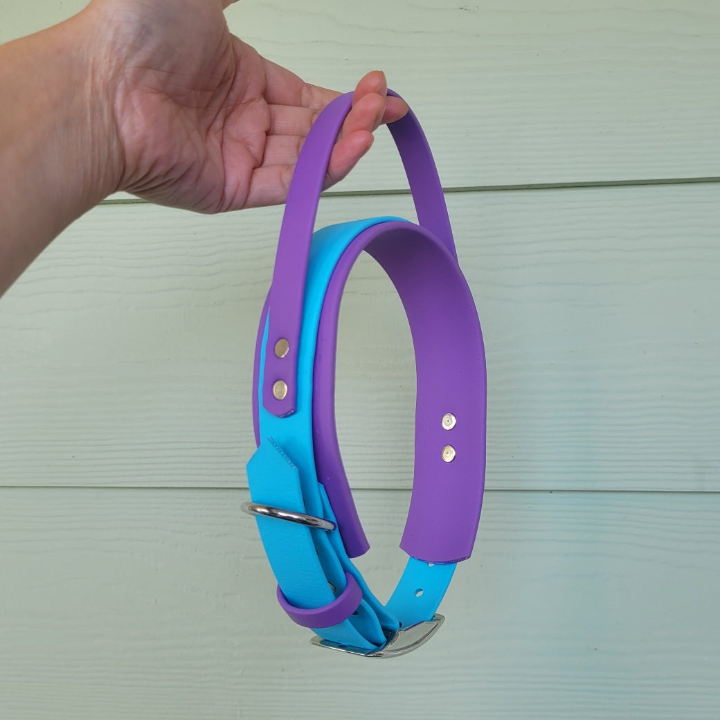Amethyst (Wide colour) & Sky blue (front colour) in size medium.