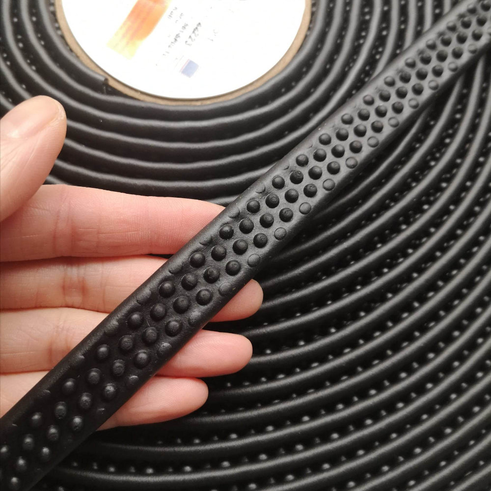 Up close with black Super Grip material