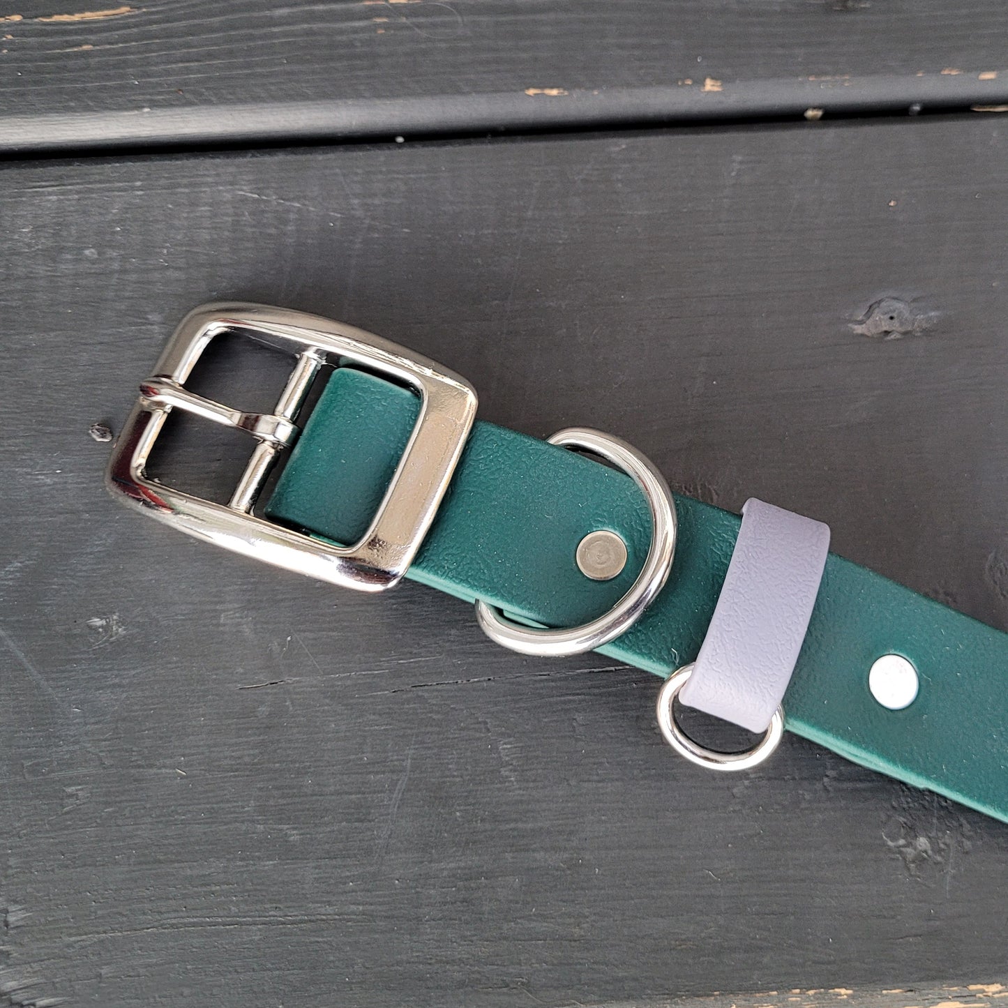 Hunter green with grey strap keeper 