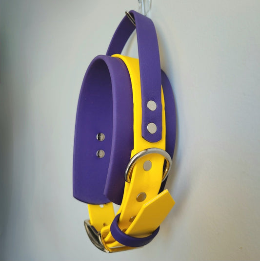 Purple (Wide colour) & yellow (front colour) in size small. 