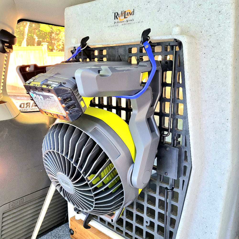 Royal blue strap holding the fan on an XL Ruffland Kennel