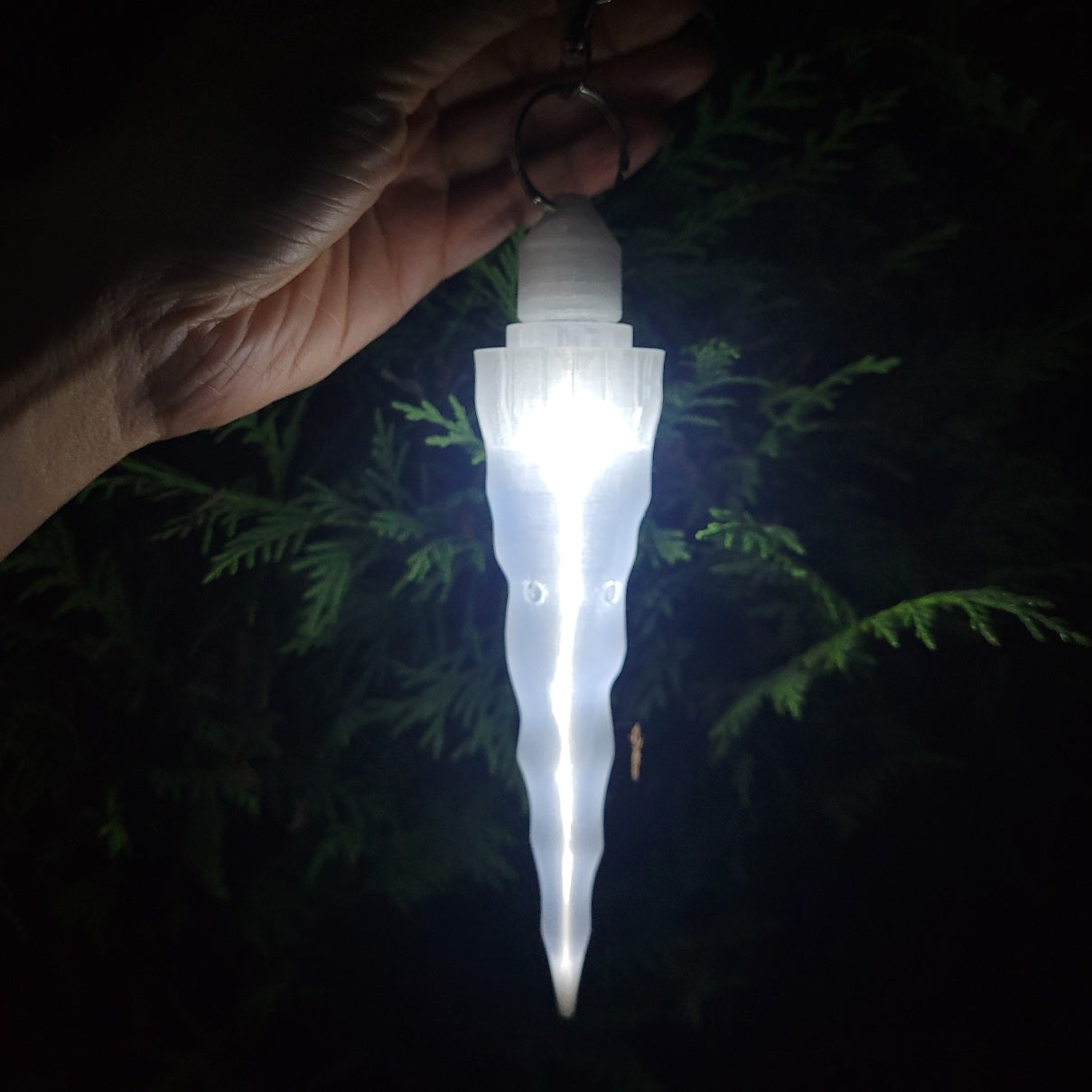 This is a single Icicle Vessel that has a metal hook 