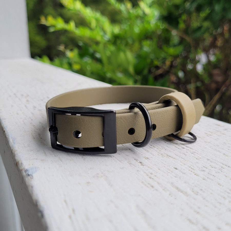 Pre-made: 5/8" Metal Pin BioThane® Collar (Olive green & Sahara Tan)